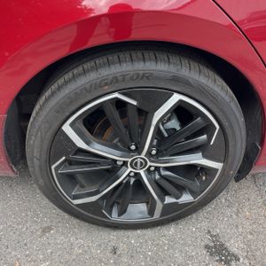 صورة 19 لـ 2025 Nissan ALTIMA SR