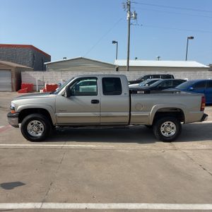 CHEVROLET SILVERADO 2500 - 3