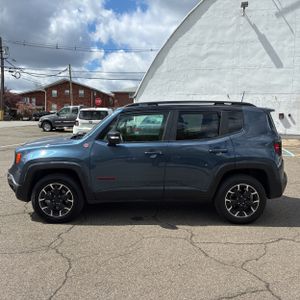 JEEP RENEGADE TRAILHAWK - 3