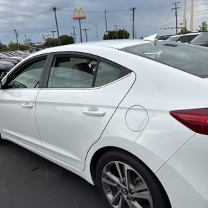 HYUNDAI ELANTRA LIMITED - 6