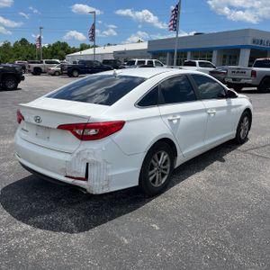 صورة 8 لـ 2016 Hyundai SONATA SE