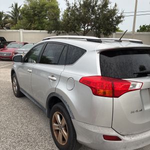 صورة 6 لـ 2015 Toyota RAV4 XLE