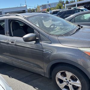 صورة 9 لـ 2014 FORD ESCAPE SE