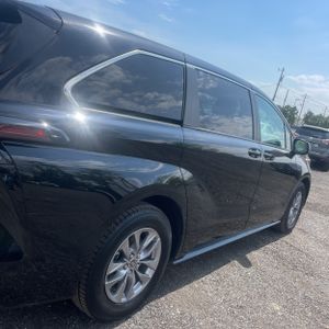 TOYOTA SIENNA - 9