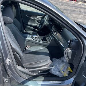 2018 Mercedes-BENZ E-CLASS 缩略图 32