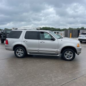 FORD EXPLORER LIMITED - 10