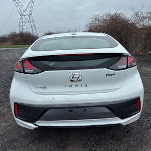 HYUNDAI IONIQ PLUG-IN HYBRID SEL - 7