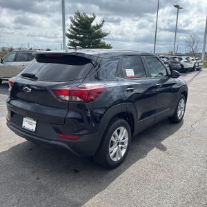 CHEVROLET TRAILBLAZER LS - 8