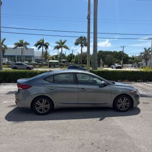 2018 Hyundai ELANTRA SEL — фото 10