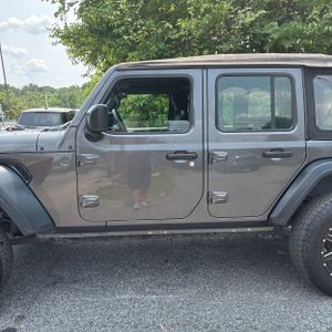 2018 JEEP WRANGLER UNLIMITED SPORT 照片 4
