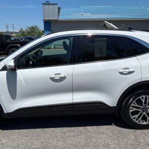 FORD ESCAPE SEL - 4