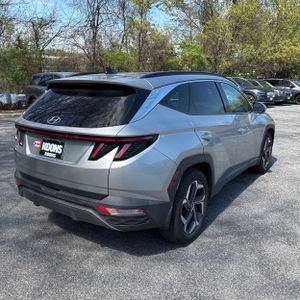 HYUNDAI TUCSON LIMITED - 7