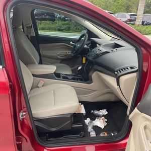 صورة مصغرة 32 لـ 2018 FORD ESCAPE SE