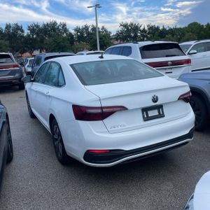 صورة 5 لـ 2023 Volkswagen JETTA S