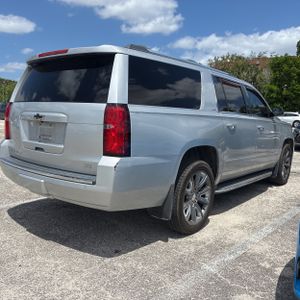 CHEVROLET SUBURBAN LTZ - 8