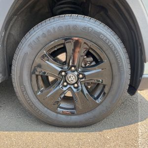 2021 Toyota RAV4 XLE — миниатюра 20