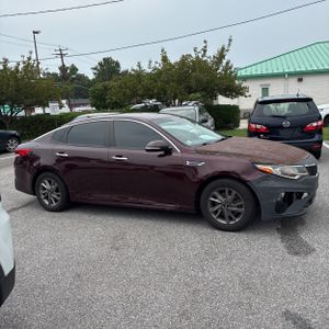2020 KIA OPTIMA LX 照片 10