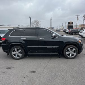 JEEP GRAND CHEROKEE OVERLAND - 10
