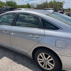 HYUNDAI SONATA SE - 6