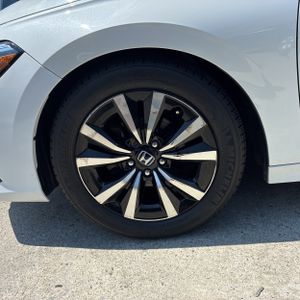 صورة مصغرة 17 لـ 2023 Honda CIVIC EX
