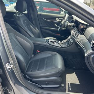صورة مصغرة 29 لـ 2019 Mercedes-BENZ E-CLASS AMG