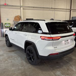 JEEP GRAND CHEROKEE ALTITUDE - 5