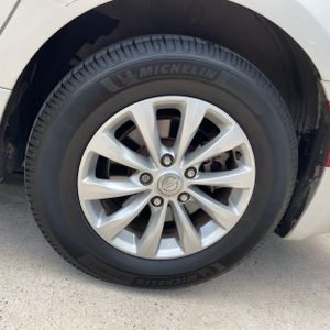صورة 18 لـ 2017 Chrysler PACIFICA TOURING-L