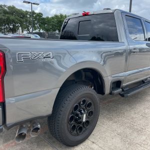 FORD F-250 SUPER DUTY LARIAT - 9