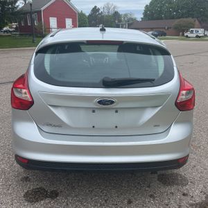 FORD FOCUS SE - 7