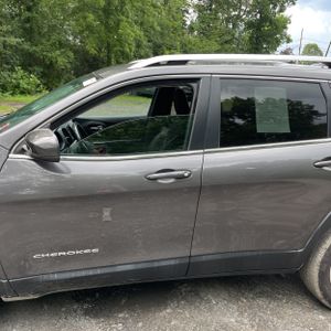 2020 JEEP CHEROKEE LIMITED photo 4