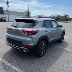 CHEVROLET TRAILBLAZER - 8