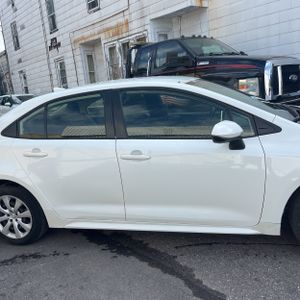 صورة مصغرة 11 لـ 2021 Toyota COROLLA LE
