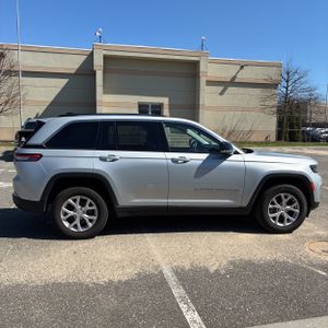 JEEP GRAND CHEROKEE LIMITED - 10