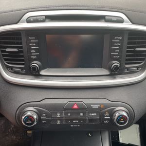صورة مصغرة 38 لـ 2018 KIA SORENTO LX