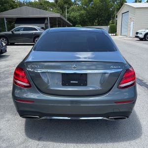 صورة 7 لـ 2018 Mercedes-BENZ E-CLASS