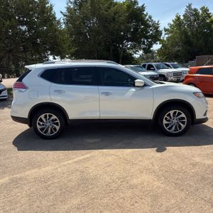 2015 Nissan ROGUE SL 照片 10