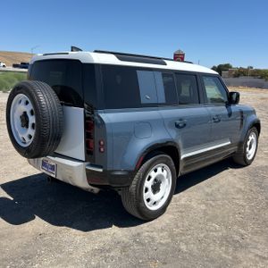 2024 LAND Rover DEFENDER 110 P400 S — фото 8