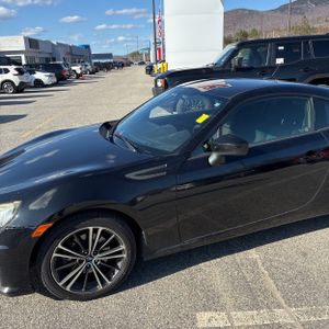 SUBARU BRZ PREMIUM - 2