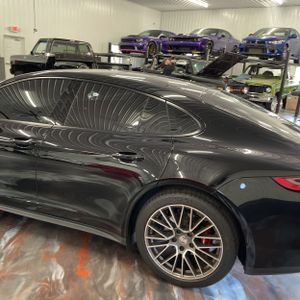 PORSCHE PANAMERA 4 - 6