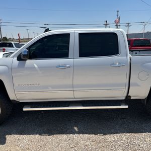 2017 Chevrolet SILVERADO 1500 LTZ 照片 4