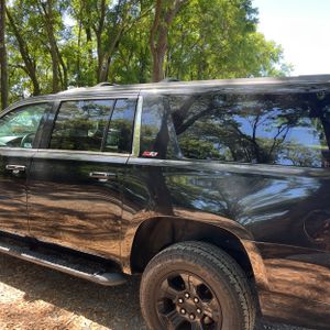 CHEVROLET SUBURBAN LT - 6