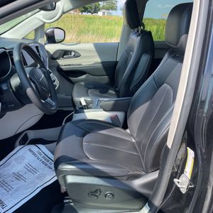 2023 Chrysler PACIFICA TOURING L — миниатюра 31