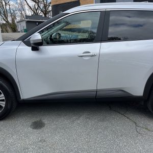 NISSAN ROGUE SV - 4