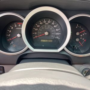 2006 Toyota 4RUNNER SR5 thumbnail 39
