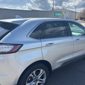 FORD EDGE TITANIUM - 9