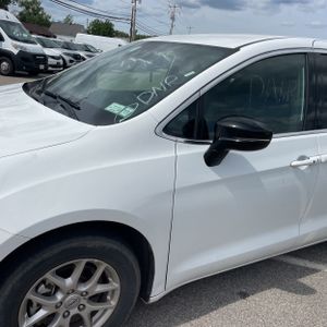 2025 Chrysler PACIFICA SELECT 照片 2