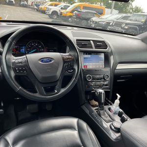 2019 FORD EXPLORER XLT thumbnail 36