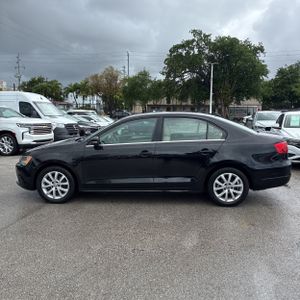 VOLKSWAGEN JETTA SE - 3