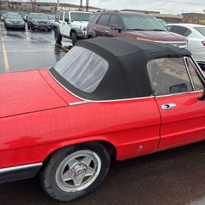 Alfa Romeo Spider Veloce - 9