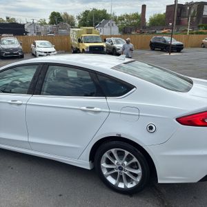 FORD FUSION HYBRID SE - 6